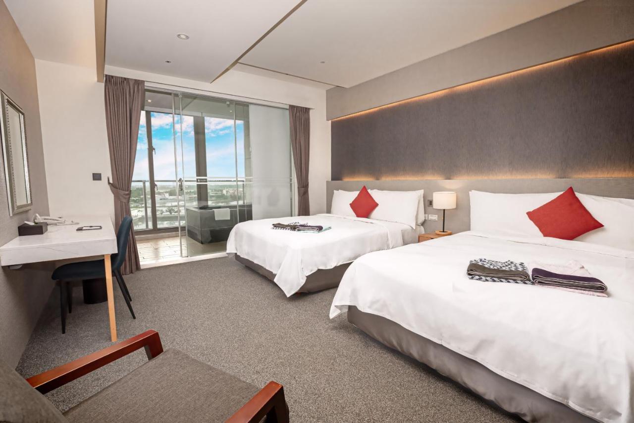 Dancewoods Hotel وجي المظهر الخارجي الصورة
