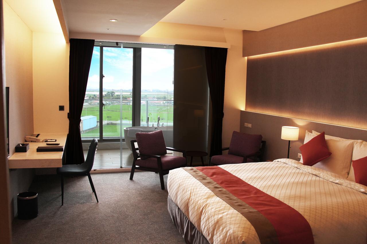 Dancewoods Hotel وجي المظهر الخارجي الصورة