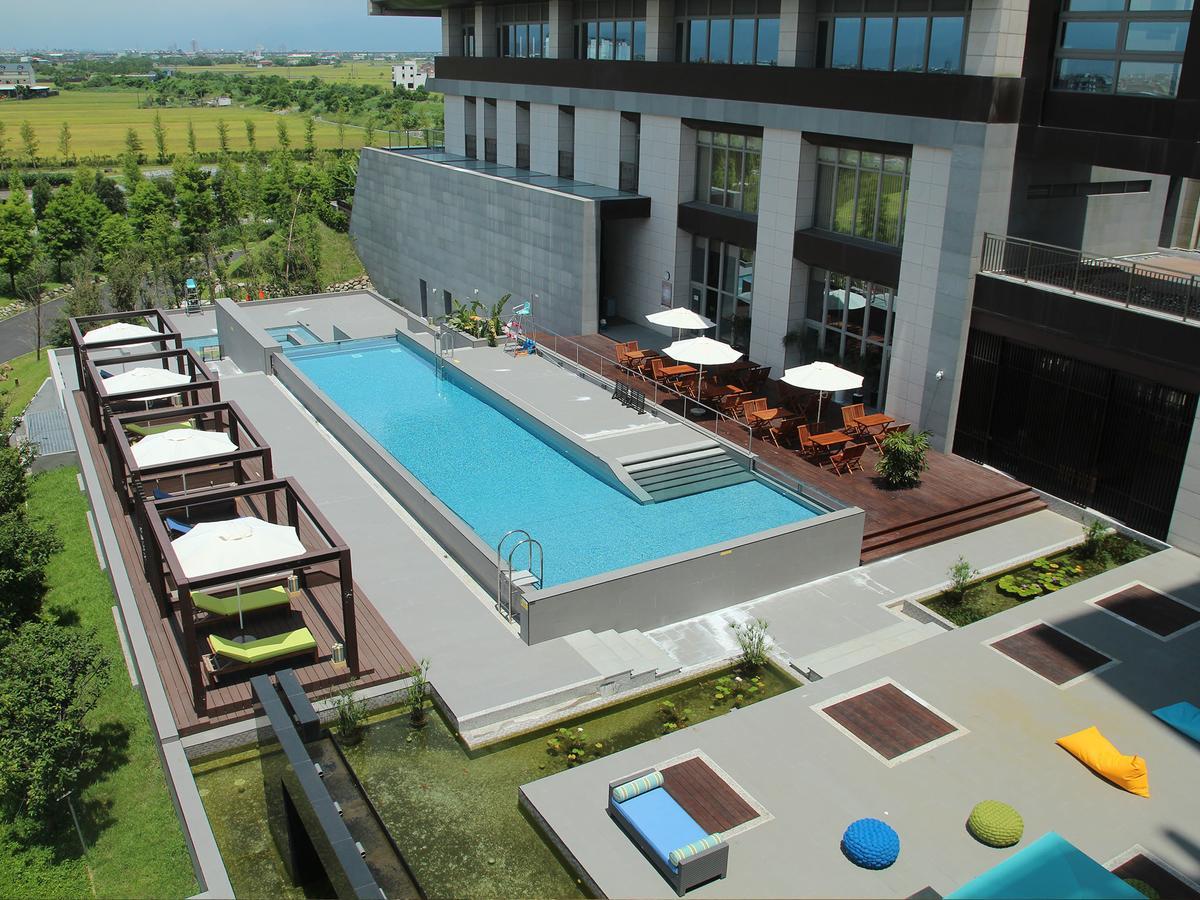 Dancewoods Hotel وجي المظهر الخارجي الصورة